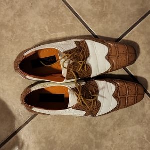 Ferro Aldo wingtip shoes